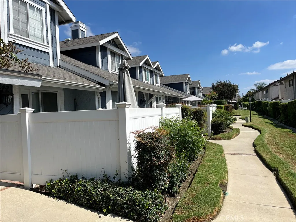 1176 N Sunflower, Covina, California 91724 home-pic-1